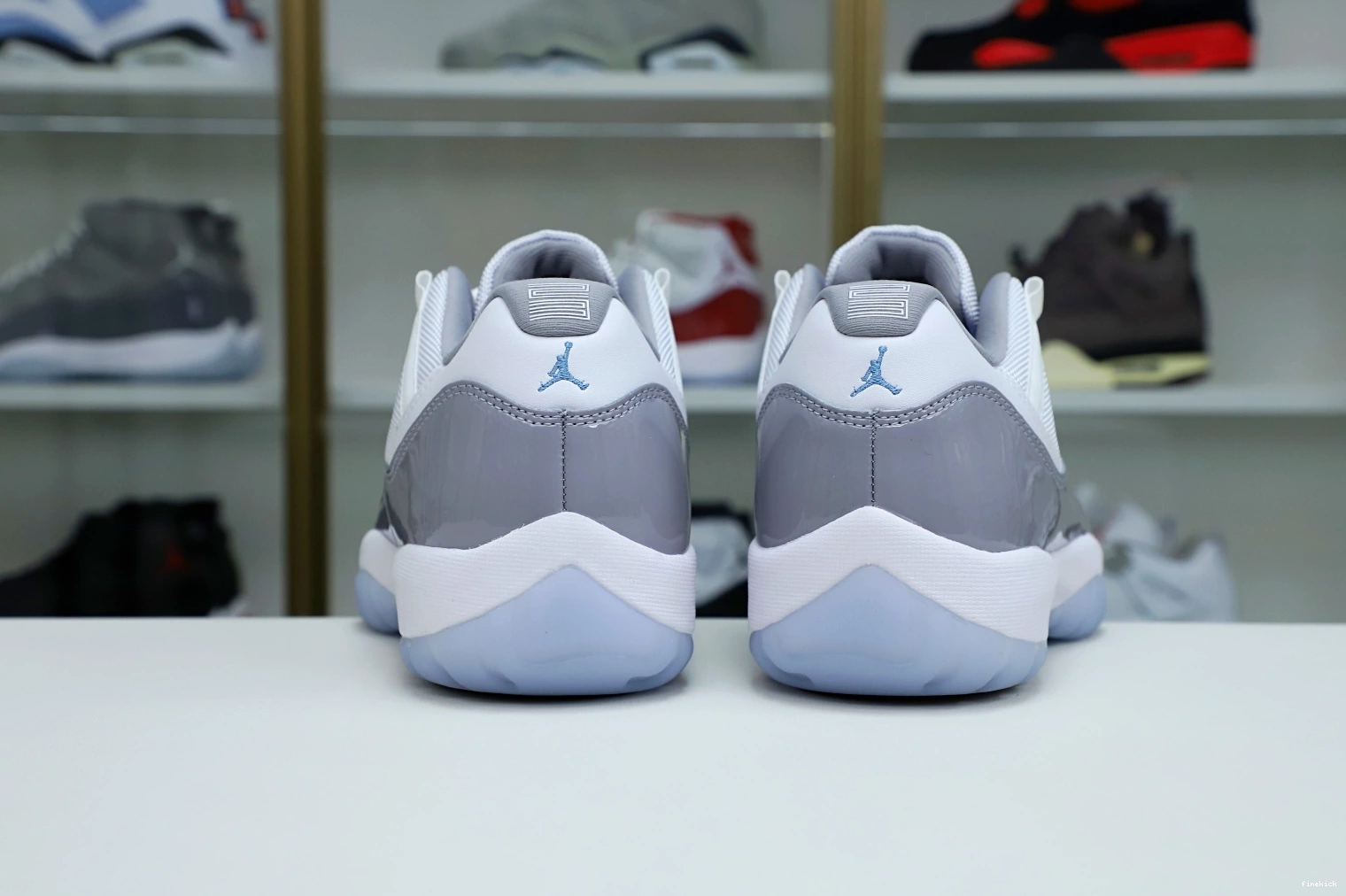 Air Retro Jordan Grey